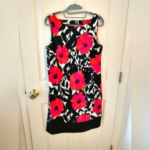 Beautiful red floral dress. Size 10